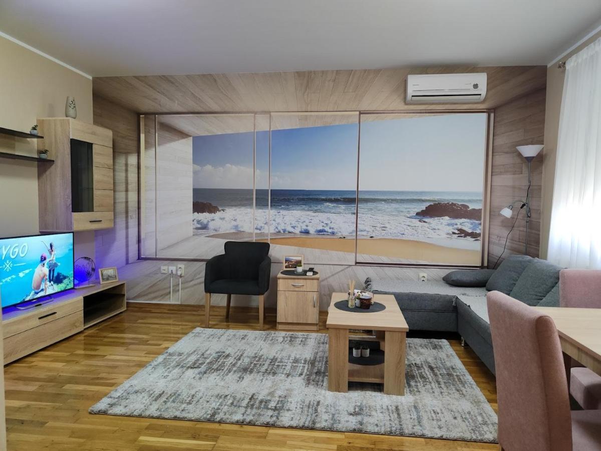Apartman Espresso Sa Parkingom Сремска Митровица Екстериор снимка