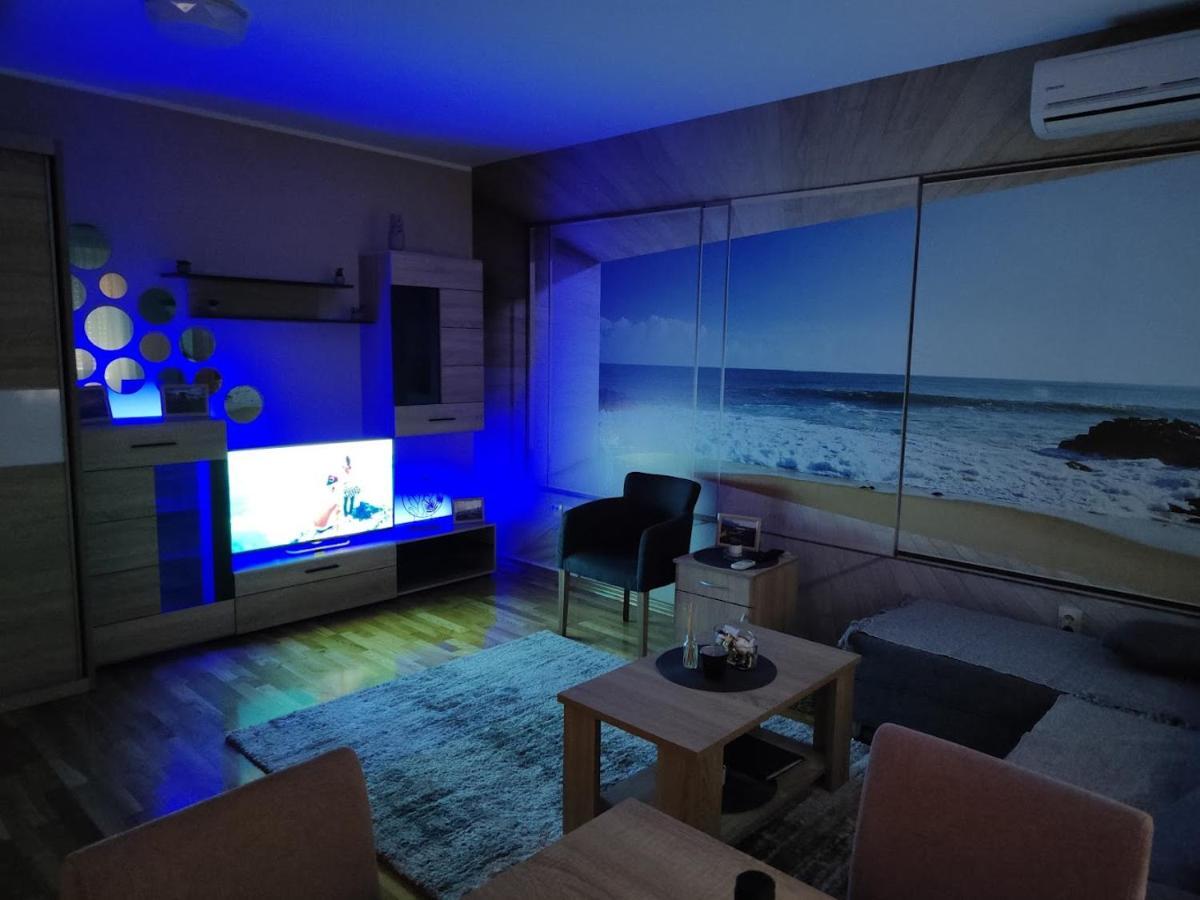 Apartman Espresso Sa Parkingom Сремска Митровица Екстериор снимка