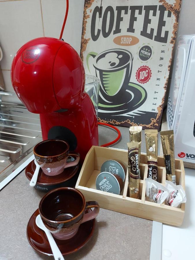 Apartman Espresso Sa Parkingom Сремска Митровица Екстериор снимка